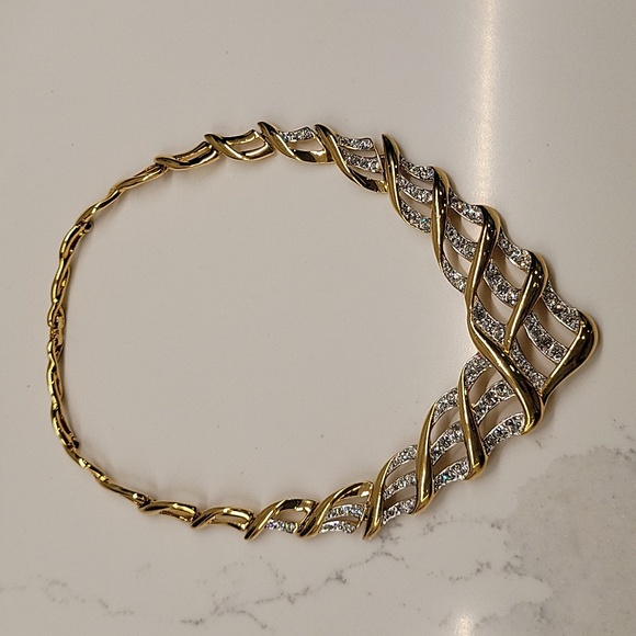 Vintage Trifari Statement Necklace Goldtone With Rhinestones - Picture 6 of 10